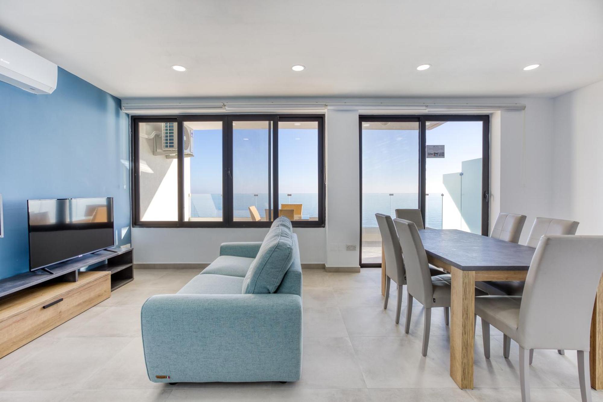 Seafront Sliema Apartment With Balcony & Sea Views By Jl Екстер'єр фото