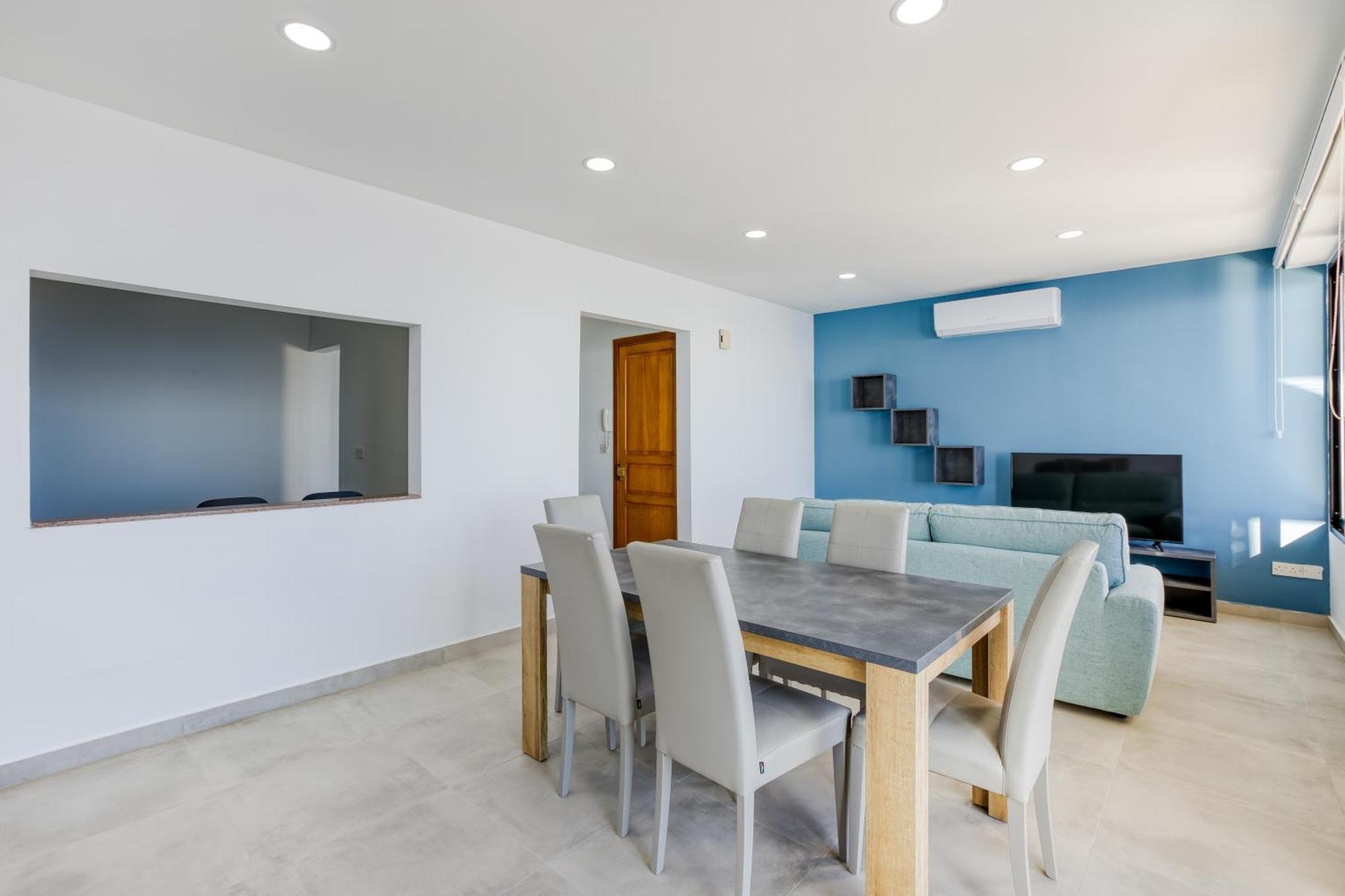Seafront Sliema Apartment With Balcony & Sea Views By Jl Екстер'єр фото