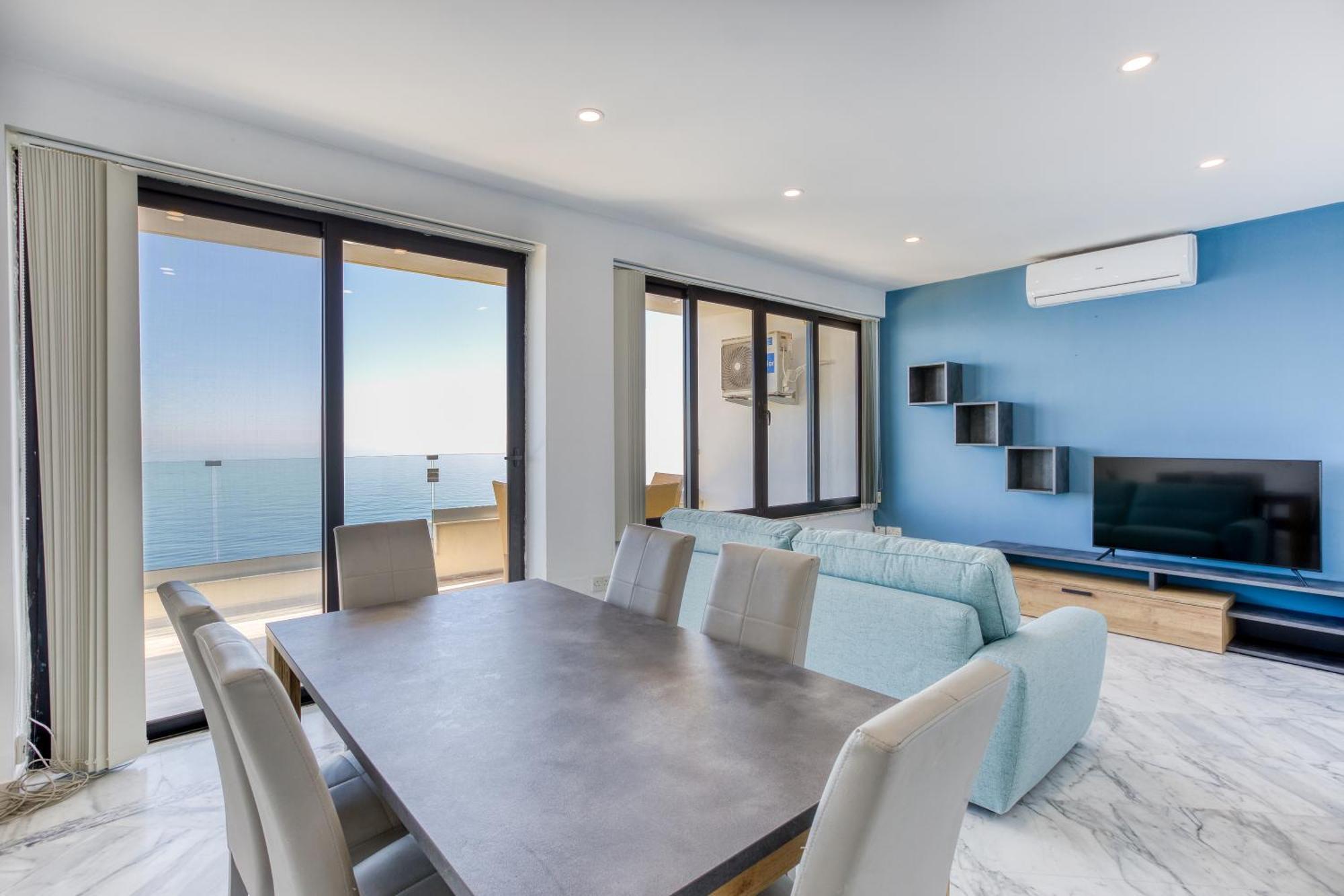 Seafront Sliema Apartment With Balcony & Sea Views By Jl Екстер'єр фото