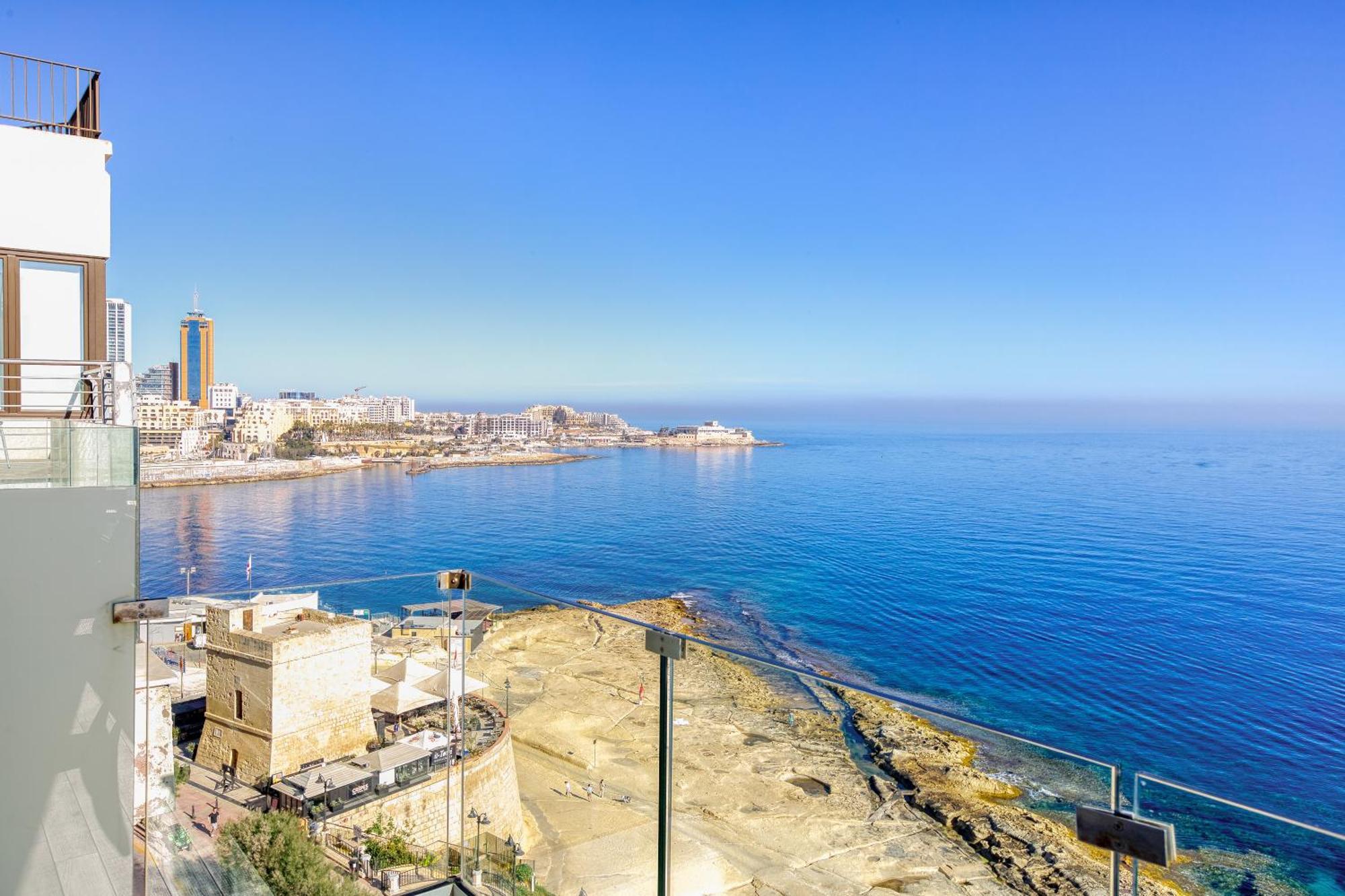 Seafront Sliema Apartment With Balcony & Sea Views By Jl Екстер'єр фото
