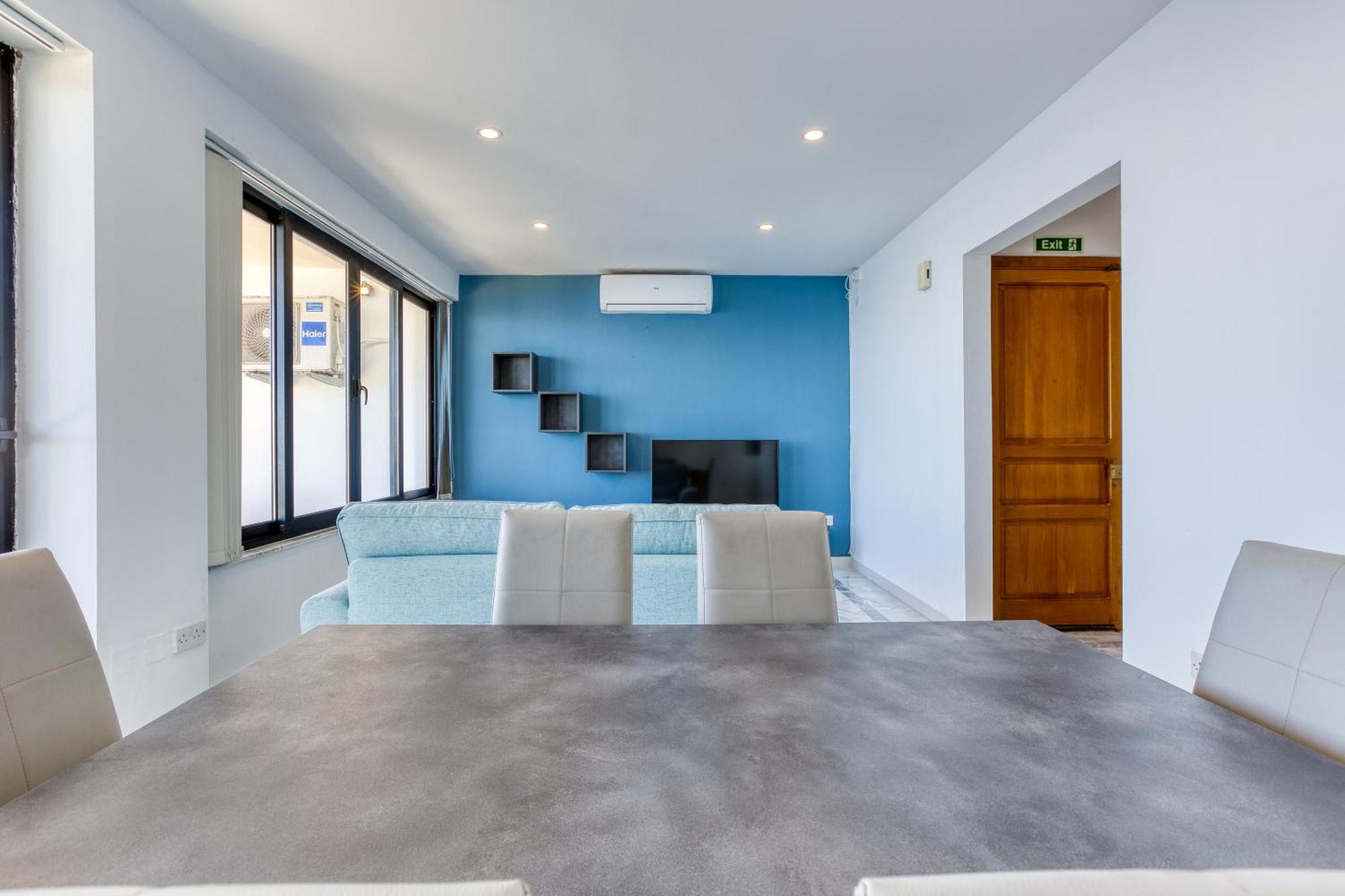Seafront Sliema Apartment With Balcony & Sea Views By Jl Екстер'єр фото