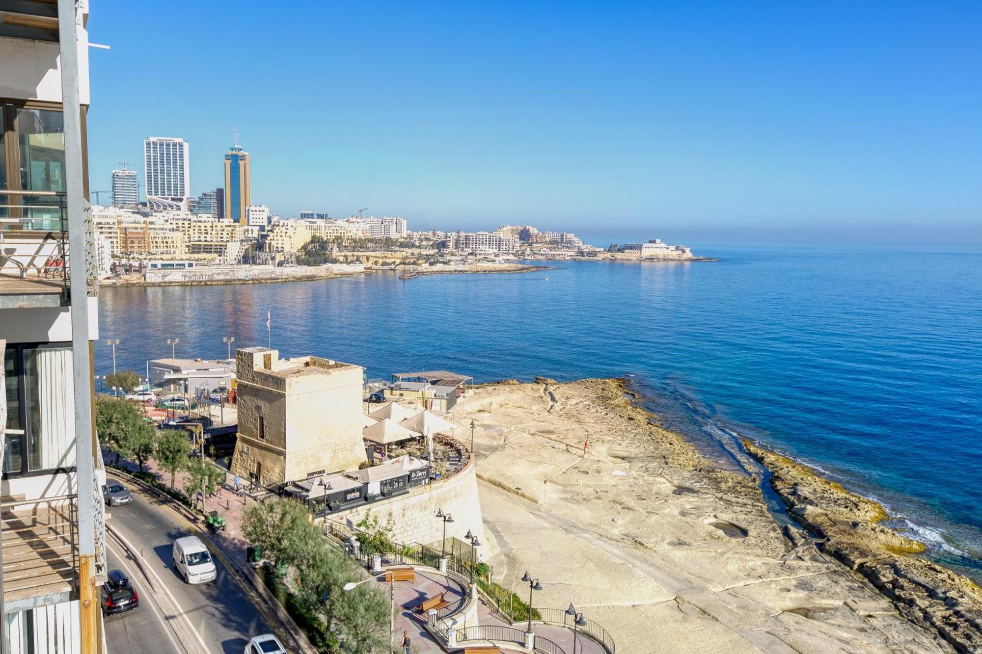 Seafront Sliema Apartment With Balcony & Sea Views By Jl Екстер'єр фото